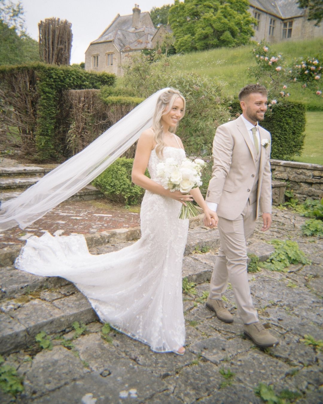 Thank you to our stunning bride for trusting us with something so special 💖
From our first consultation to the final adjustments, it was such a joy to bring this bridal vision to life. Moments like this are why we do what we do ✨
If you’re thinking about starting the dress process of your wedding planning, we are here for you every step of the way. Book your appointment at our Dorset boutique via link in bio. 💌
@stephaniebekenphotography
#weddingdressideas #engaged #weddingdressinspo #2027bride #weddingphotography
