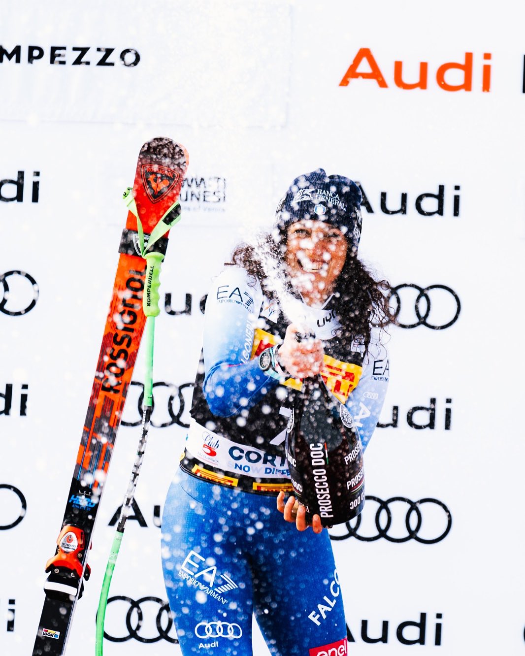 Non si ferma il nostro viaggio tra i ringraziamenti!
Ci hanno regalato momenti di relax e divertimento insieme allo spettacolo dello sport, alla musica e all’intrattenimento! Sono stati al nostro fianco ancora una volta alla Cortina Ski World Cup e…