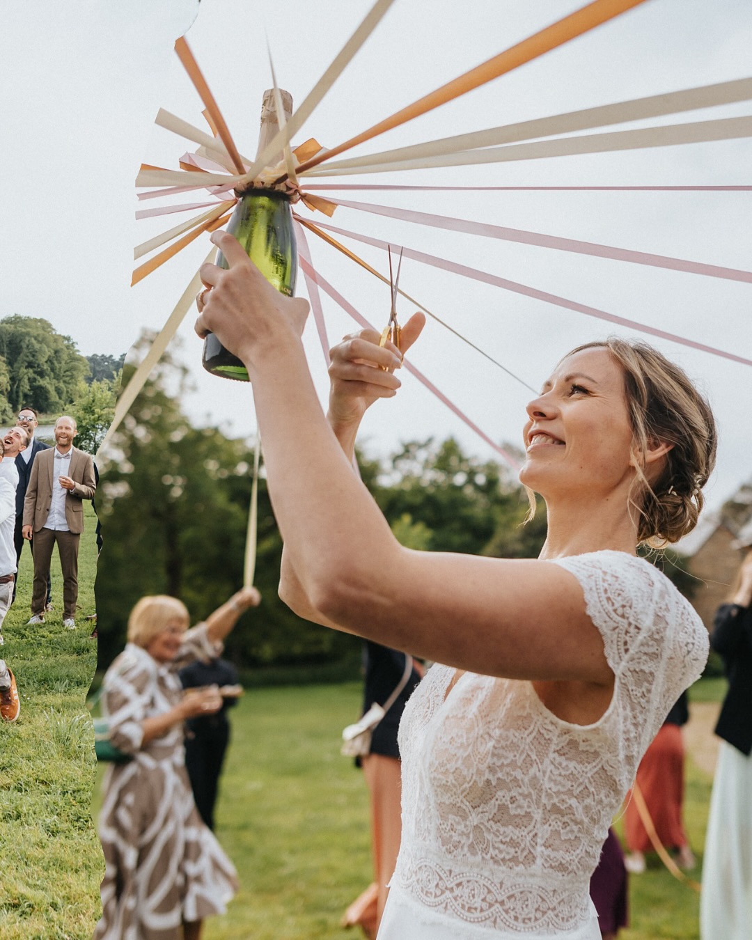 ✨ Mariage de Charlotte & Julien - 10 mai 2025✨C’est dans le cadre bucolique du Gîte de Rémoulin à Nestadio que Charlotte & Julien ont célébré leur amour entourés de leurs proches. 🌿💍La journée a débuté par une cérémonie laïque pleine d’émotion, dans les jardins du village, un décor naturel et intimiste, parfait pour ce moment symbolique.Les mariés ont ensuite fait une entrée en salle mémorable, portée par une ambiance festive et chaleureuse.
Nous avons eu le plaisir d’accompagner leur soirée avec :
💡 Une mise en lumière architecturale pour décorer la salle
📸 Notre photobooth en libre accès pour des souvenirs fun
🎧 Et bien sûr, une soirée dansante enflammée jusqu’au bout de la nuit !Félicitations à Charlotte & Julien pour cette magnifique journée, et merci pour votre confiance ❤️🚨photos de 1 à 7 prisent par @arnol2d ✨📍 Gîte de Rémoulin – Nestadio
🍽️ : @poulaintraiteur
📸 : @arnol2d
🎧 DJ, lumière & photobooth : @djsvsound__#Mariage2025 #CérémonieLaïque #GîteDeRémoulin #Nestadio #WeddingVibes #PhotoboothMariage #DJBretagne #LumièreArchitecturale #SoiréeDansante