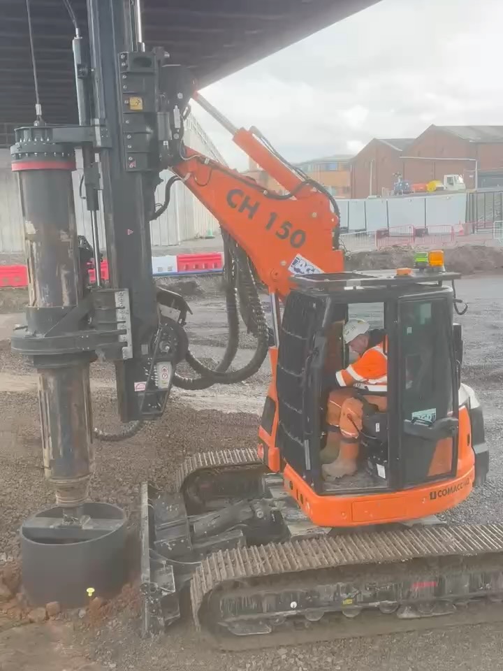 We’re coring 900 mm diameter under a bridge in Birmingham for @suttles_group using one of our Comacchio CH150 #LowHeadroom #LDP #PilingRigs
These powerful machines weigh just 14 tons but can still do some big jobs!
Available for sale or hire nationwid