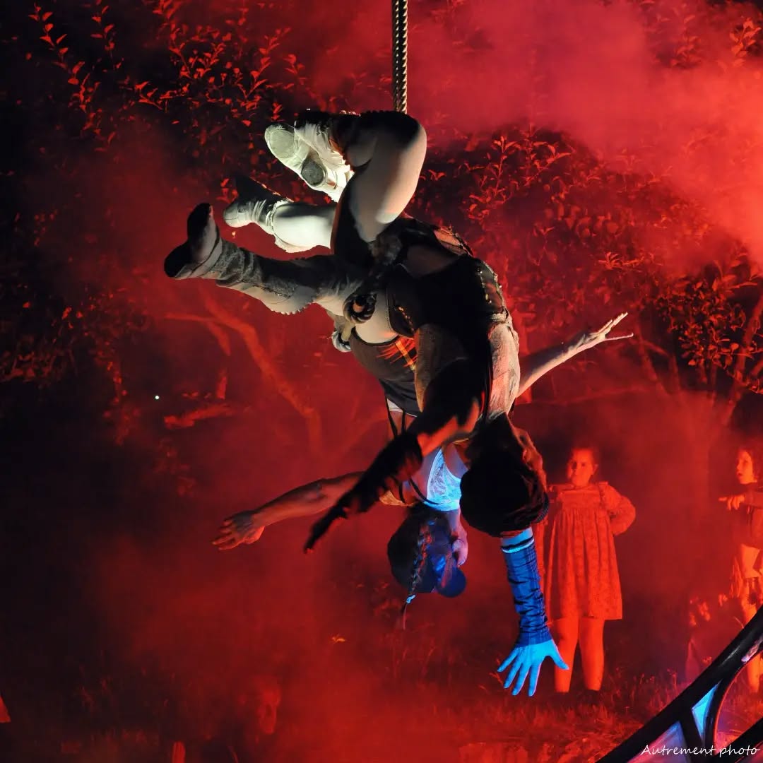 #festivalstamanddecoly #artdelarue #spectaclesvivants #cieakouma #generikvapeur #théâtre #saintamandfaitsoninteressant