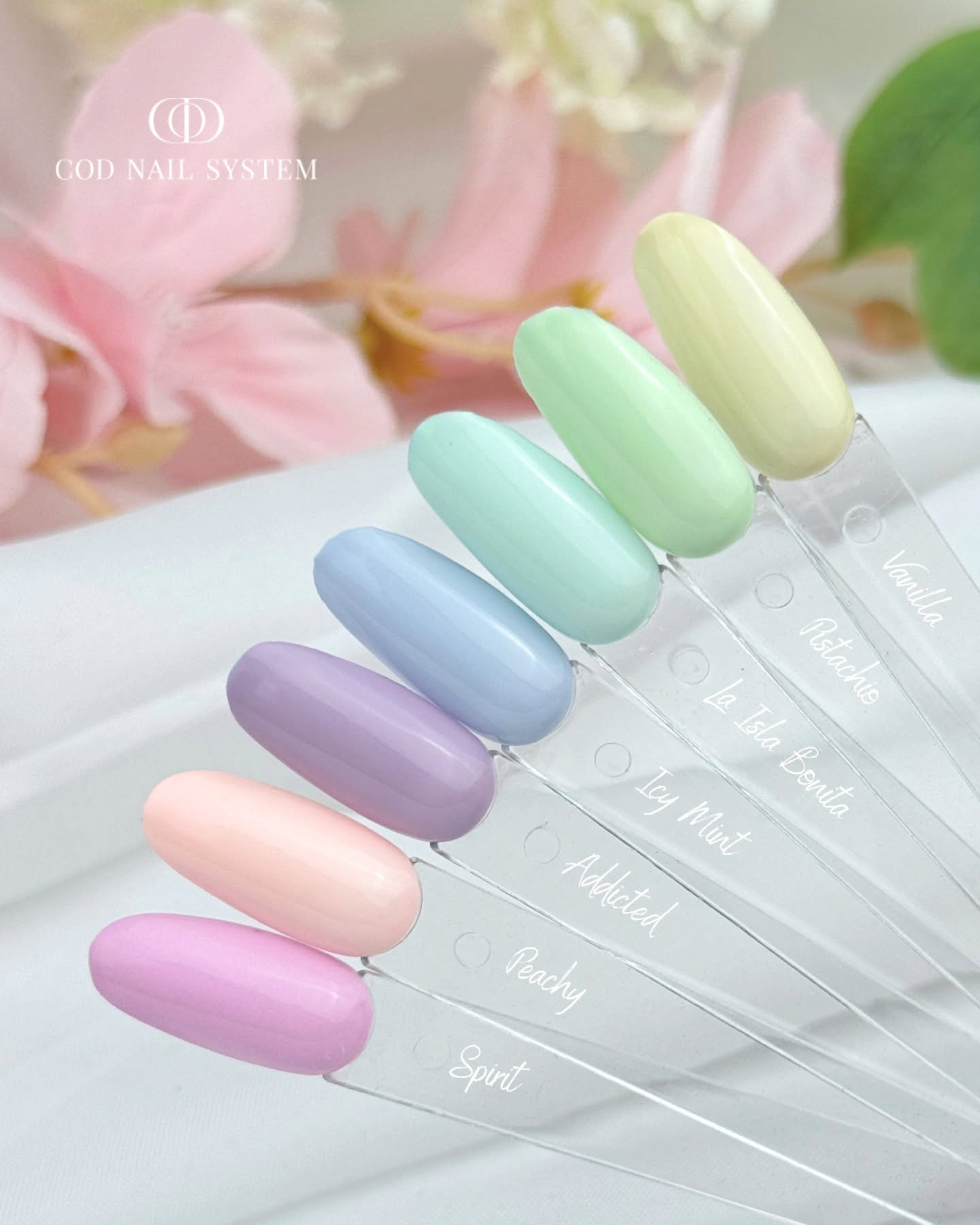 Une palette pastel tout en douceur 🌸✨ Des teintes délicates, fraîches et lumineuses qui annoncent déjà les beaux jours… 💅💫 Du rose au vert par le bleu chaque couleur apporte une touche de douceur et d’élégance à vos poses. Parfaites pour vos poses de printemps 🌈 Swippez pour découvrir les inspirations de nos ambassadrices ➡️ Retrouvez tous les produits sur notre sur notre site : creaongles-distribution.com et en boutique : 📍 6 Chemin du Pastel, Villefranche-de-Lauragais (31) #codnailsystem #pastelnails #nailartaddict #nailartist #gelpolish