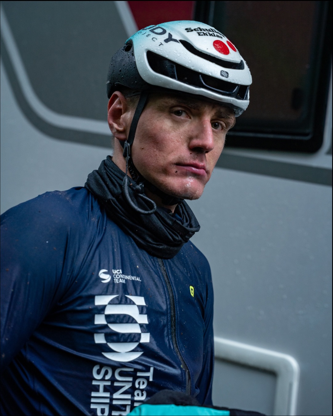 🛡️ Királyszakasz kerékpározásra alkalmatlan időjárásban
_
🛡️ Queen stage in weather unfit for cycling
📸 @lapajhu
#tus_riders #TeamUnitedShipping